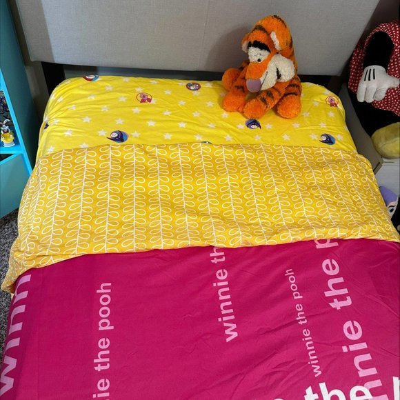 WINNIE THE POOH & FRIENDS FULL SIZE FITTED SHEET & COVER SHEET - Picture 3 of 9